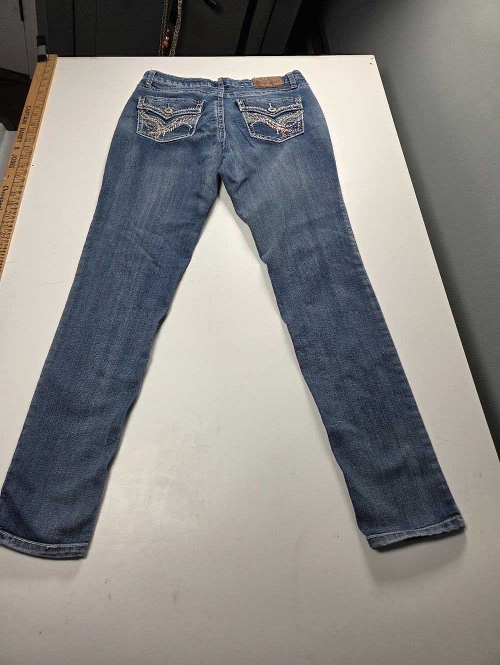 Soundgirl Jeans Juniors 9 Blue med Wash Bootcut Rhinestone Embroidered Denim